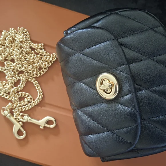 COACH Quilted Nappa Leather Turnlock Card Case- Women's Crossbody Bag- BRAND NEW - Picture 8 of 8